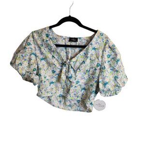 NWT Milk & Honey Large Cropped Front Tie Floral Puffy Sleeve Top